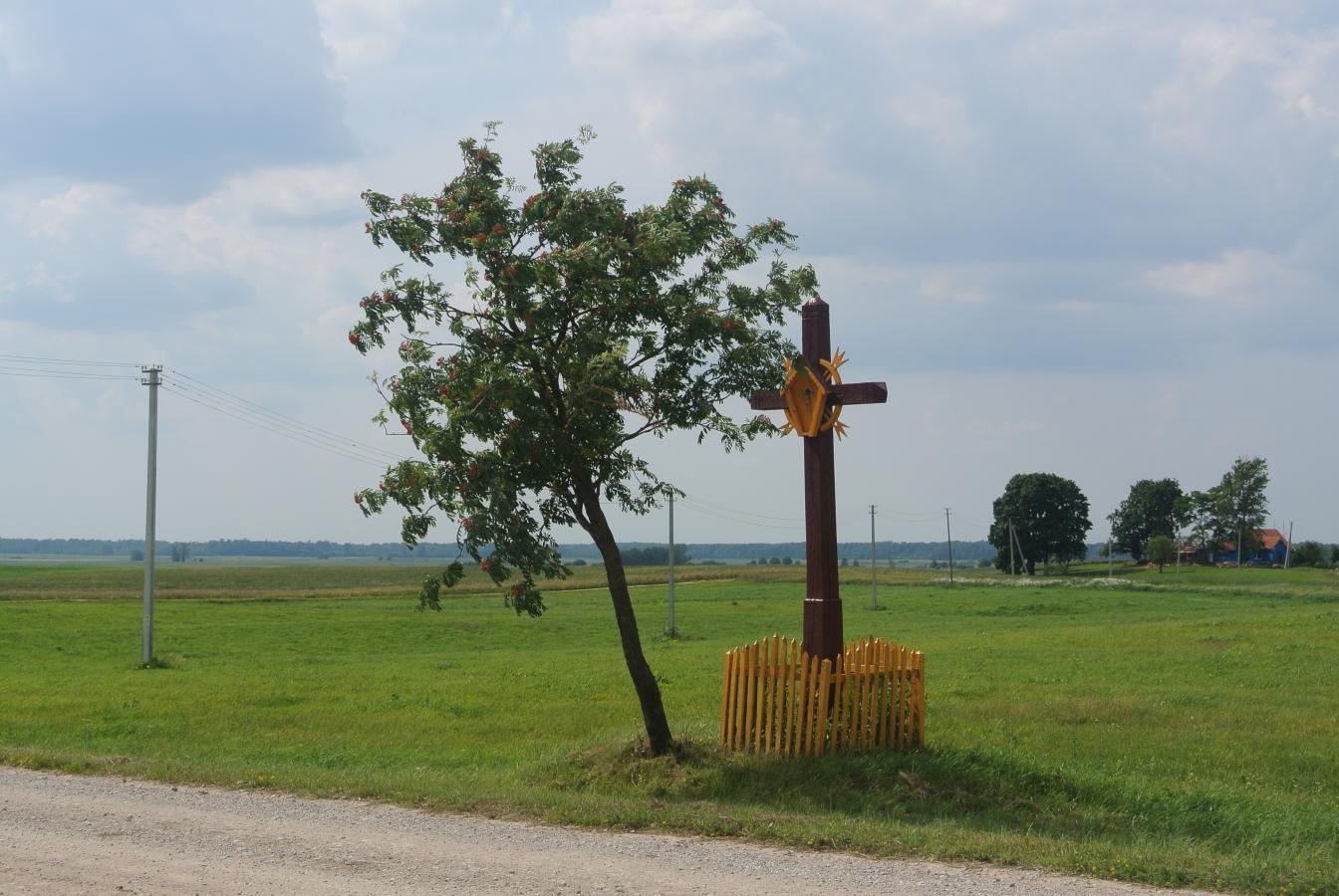 Padauguvėlės kaimo kryžius